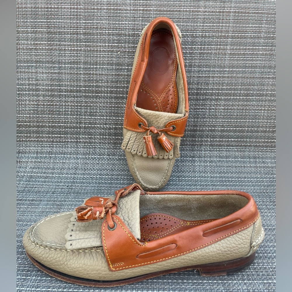 Dooney & Bourke ladies size 8 Loafers